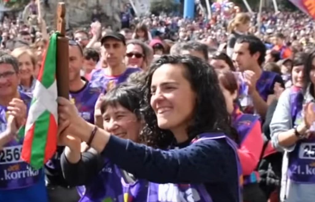 Maialen Lujanbiok plazaratu du lekukoaren barnean iritsitako testua