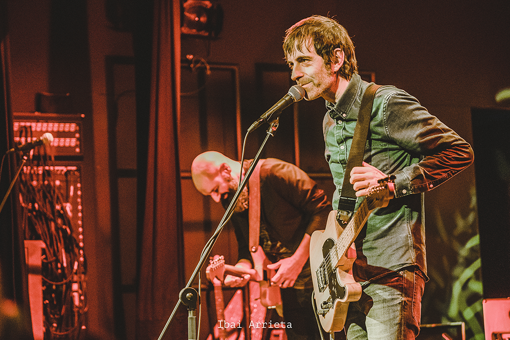 [BIDEOA] ‘Dardara hura’ izeneko binilozko singlea aurkeztu du Don Inorrez taldeak