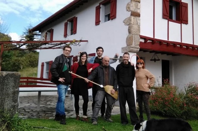 Familia guztiari zuzendutako ‘Kaskarot’ ikuskizunarekin dator Atx Teatroa