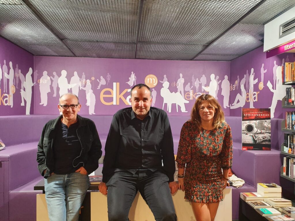 ‘Afrikanerrak’ eleberria kaleratu du Eneko Barberenak