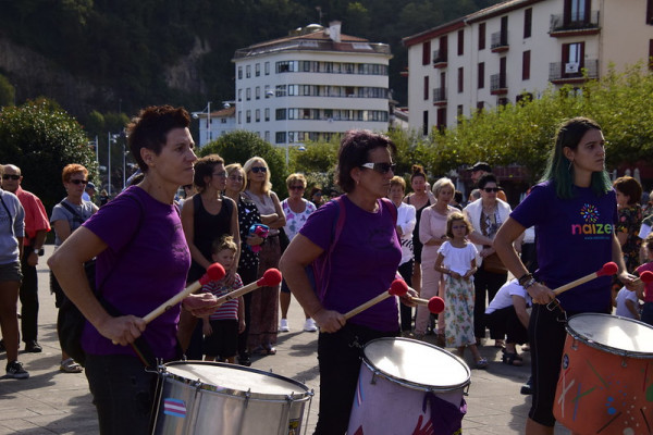 ‘Nik sinistetsut!’ festibalak Ondarroako emakume artistak oholtzara igoko ditu abenduaren 21ean