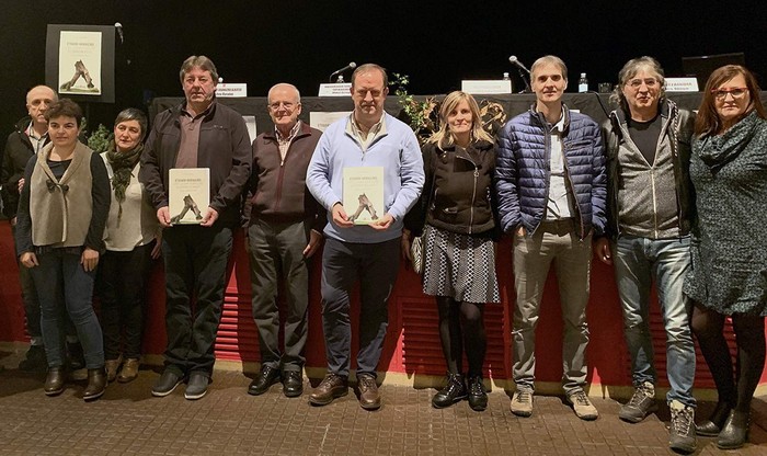 Etxarri Aranazko toponimo xeheen 445 izen ofizial bildu dituzte liburu batean