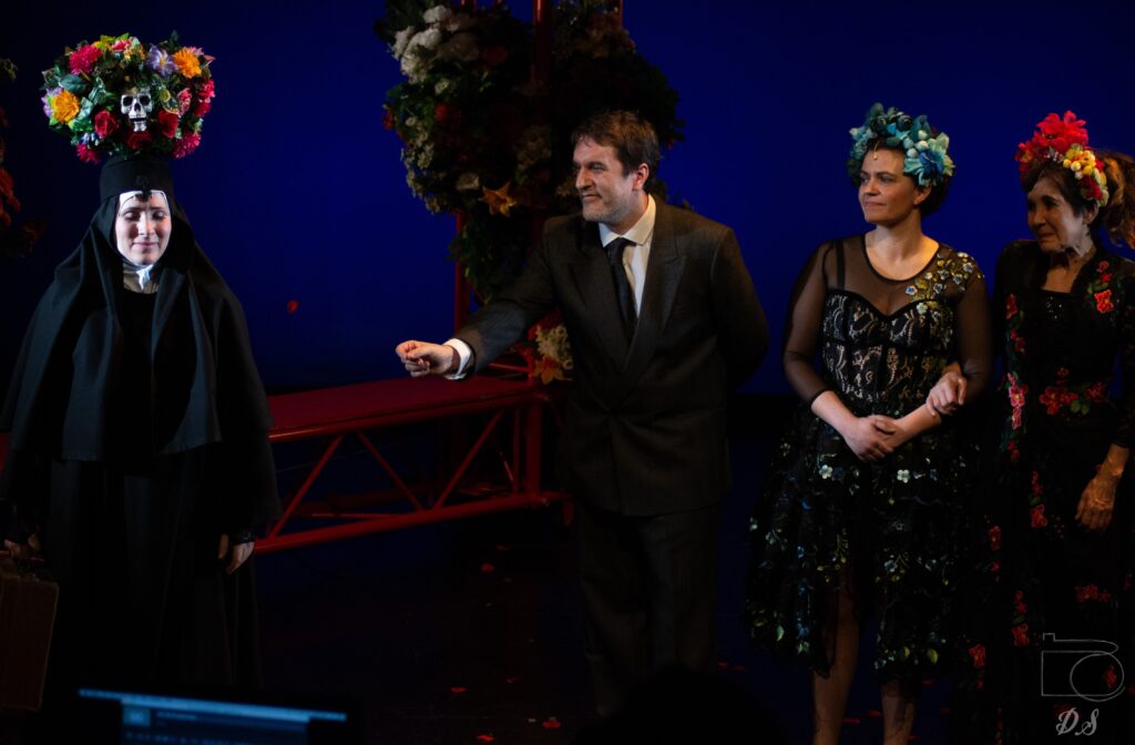 [BIDEOA] ‘Ni, munduko txarrena’ antzezlana estreinatuko dute asteburuan, Donostian