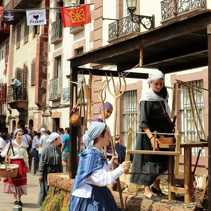 Baztandarren Biltzarra bertan behera uztea erabaki dute