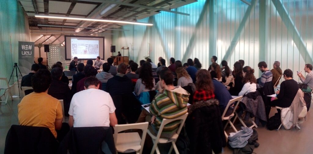 UEUk hamabi ikastaro eta bost jardunaldi eskainiko ditu udan