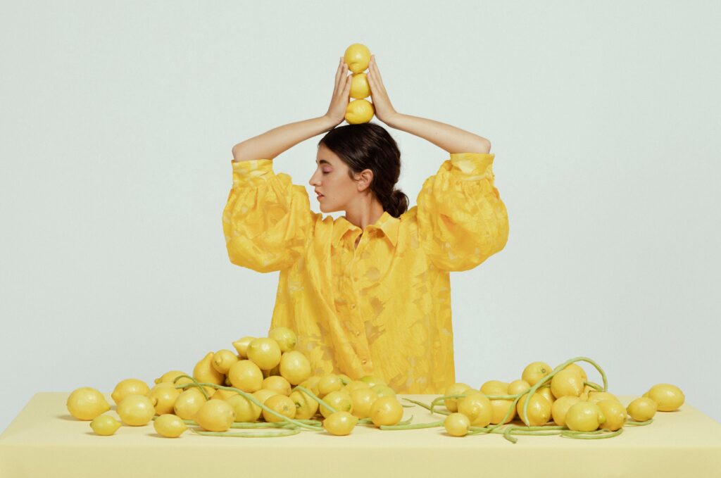 Izarok Donostiako Victoria Eugenia antzokiko teilatutik online bidezko zuzenekoa eskainiko du, bihar