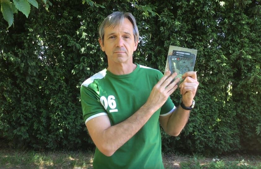 [Bideoa] ‘Gezurren habia’ gazteentzako eleberria aurkeztu du Jabi Elortza idazleak