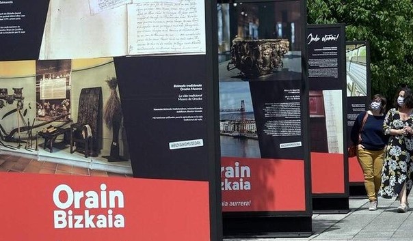 Bizkaiko museoetako harribitxiak Bilboko Uribitarteko pasealekuan ikusgai