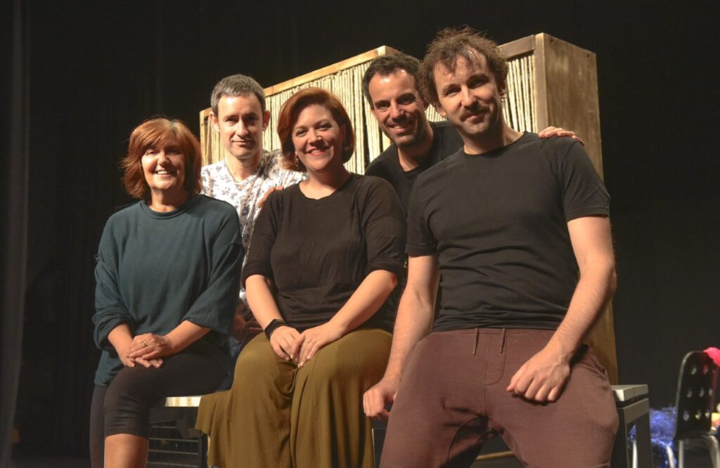 Xake produkzioak Tolosako Topic guneak eskaintzen duen sormen egonaldi batean parte hartzen ari da