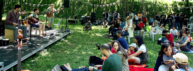 Basoka jaialdia atzeratzea erabaki dute