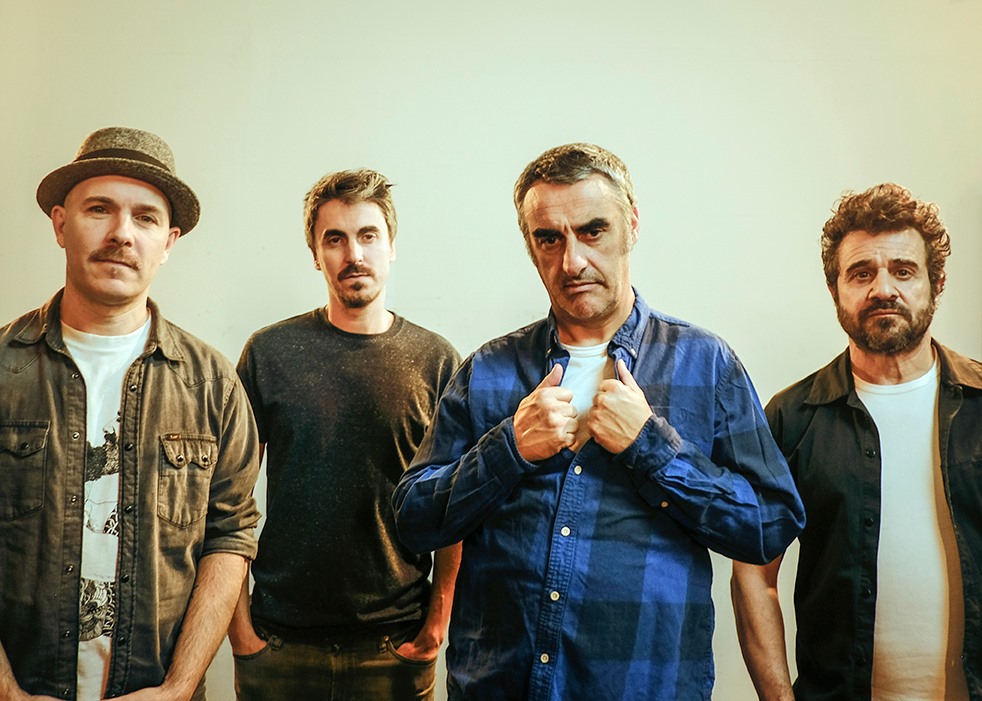 Emergentziazko egoera batetik elkarrekin irtetzeko aldarria da Gatiburen disko berria