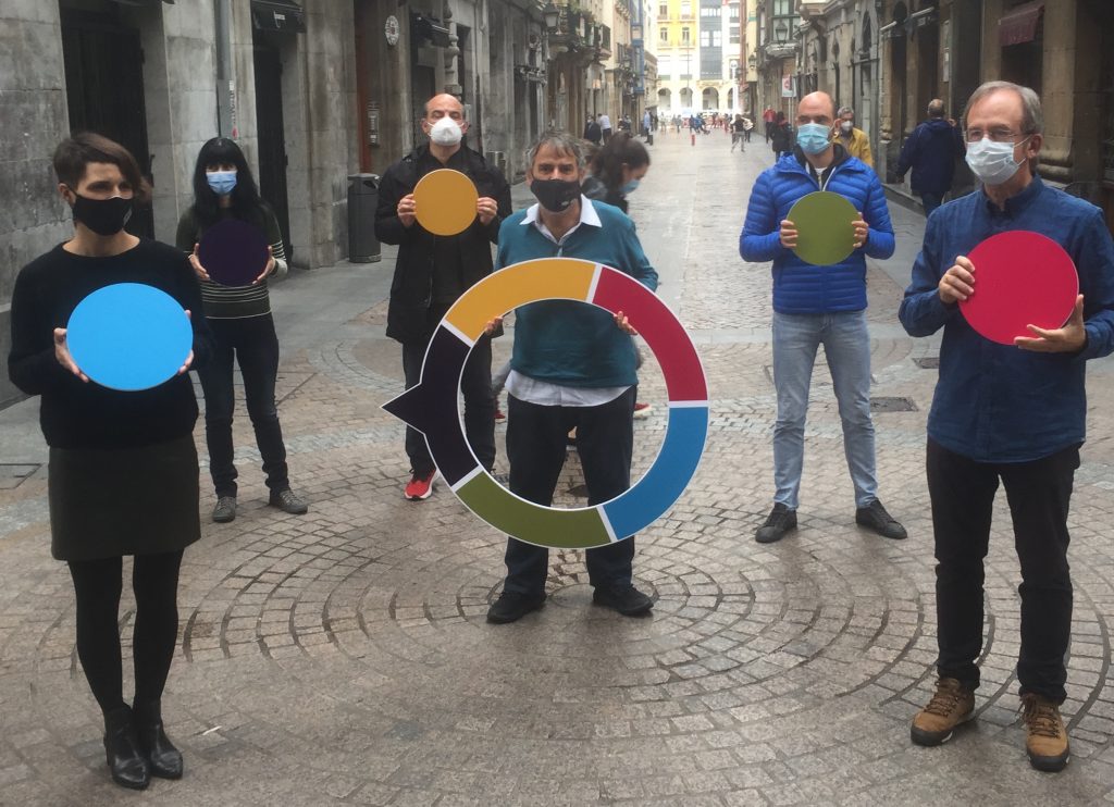 Herritarren aktibazioari eta erakundeen erantzukizunari dei egin diete euskalgintzako hainbat eragilek