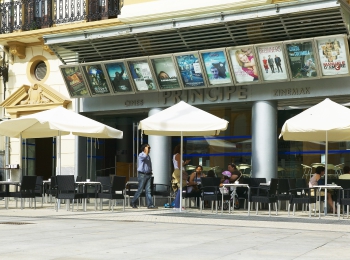 EAEko zinema aretoek 2,6 milioi ikusle galdu dituzte urte hasieratik COVID-aren ondorioz