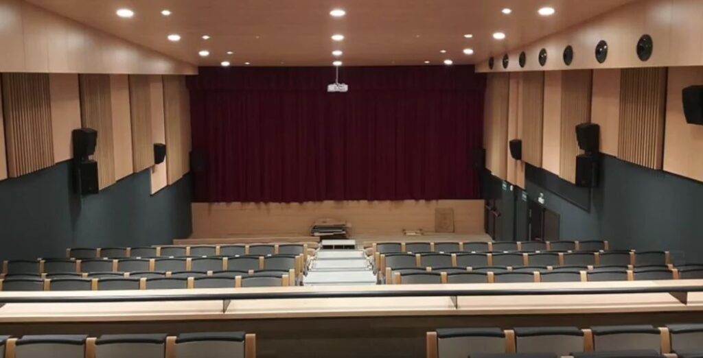 Sorkuntza mota ezberdinei bide emateko aretoa ireki dute Leitzan