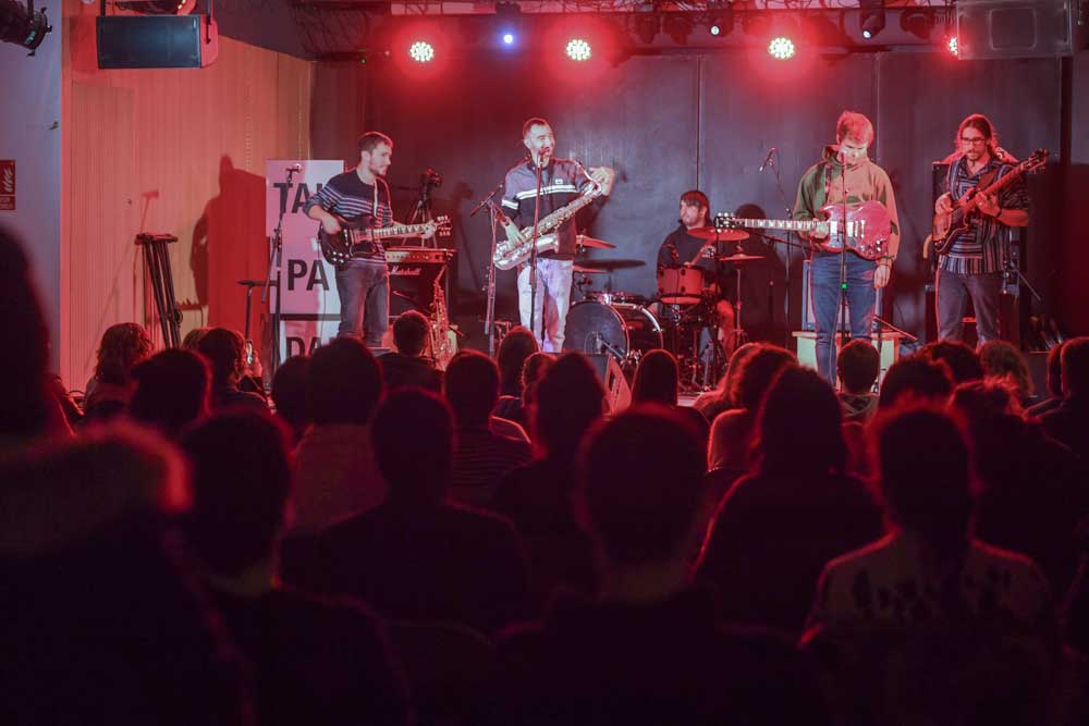 Liher taldea, Uxue Alberdi edota Bernardo Atxaga biharko Durangoko Azokako egitarauan