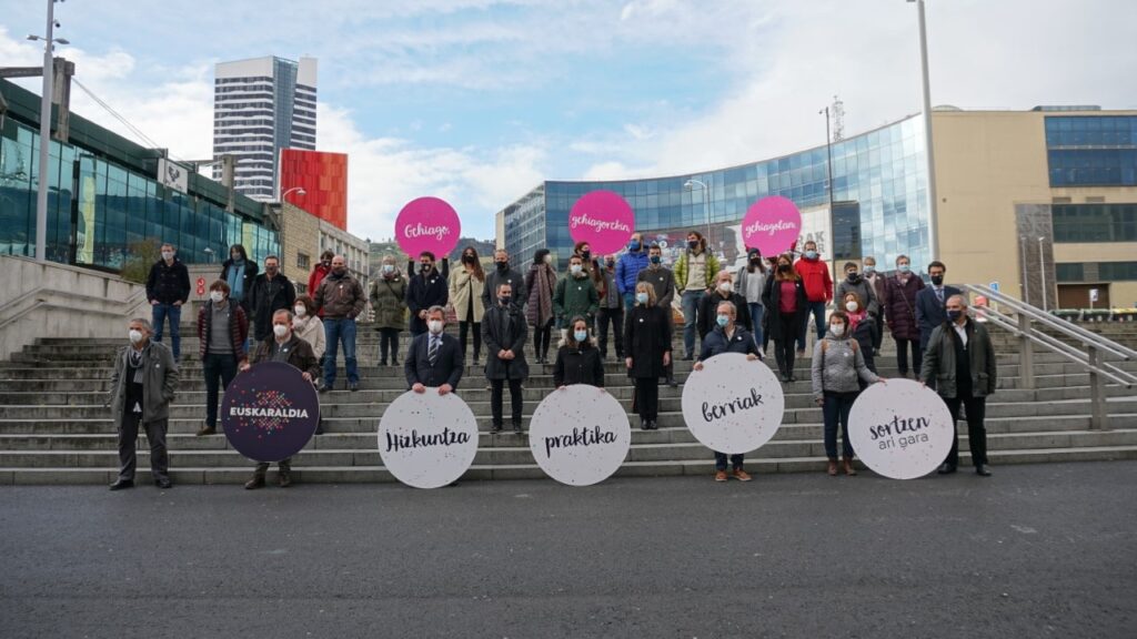 Hizkuntza ohiturak aldatzea posible da