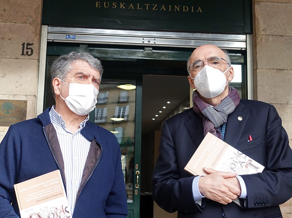 Euskal onomastika aplikatuaren aurrerapenen gaineko liburua kaleratu du Euskaltzaindiak