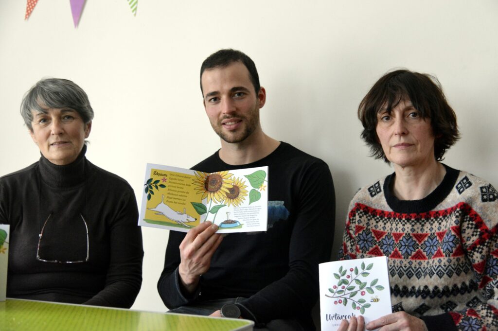 Urruñako antzerki eskolak ‘Urtaroak’ ipuin liburua argitaratu du