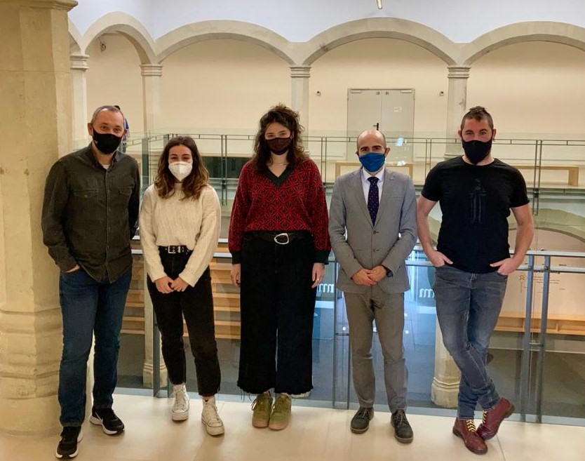 ‘Loa, loa lagunak’, ‘Poliedro Vol. 1’ eta ‘Larrugorritan’ proiektuen crowdfunding kanpainak abian