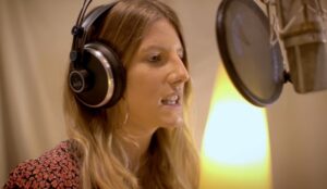 'Printzesak eta printzeak' kanta moldatu eta berriz grabatu du Esti Markezek