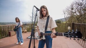 Zuen ahotsa taldeak ‘Naizena naiz’ abestia eta bideoklipa aurkeztu ditu