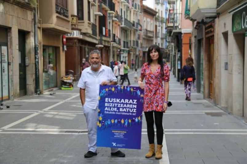 Behatokiak Nafarroako lan-postu publikoetan hizkuntza eskubideak bazterrean uztea salatu du