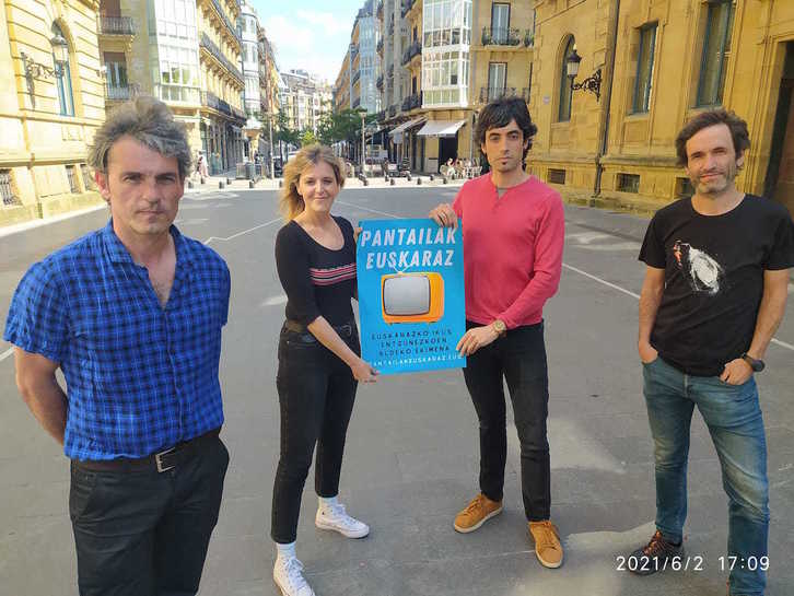 Hainbat herri ekimen eta eragilek ‘Pantailak euskaraz’ mugimendua sortu dute