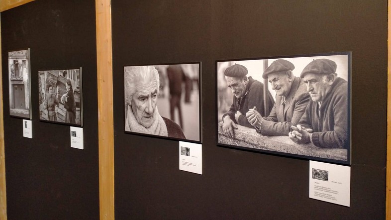Fede Merino argazkilariaren ‘Kresala. Bermeo 1974-1976’ erakusketa Arrantzaleen Museoan ikusgai