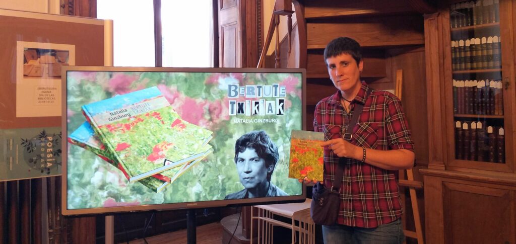 Irene Hurtado de Saratxok Natalia Ginzburg idazlearen ‘Bertute txikiak’ euskaratu du