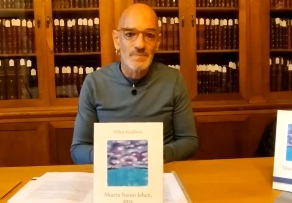 Segundoak irauten duen erresuma efimero horretan