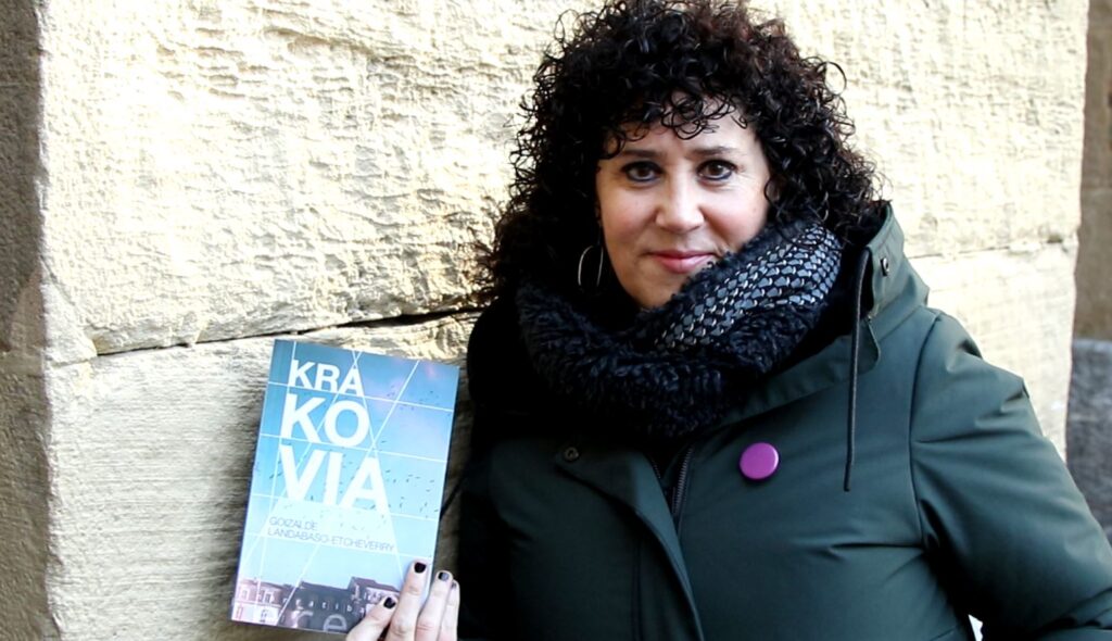 [Bideoa] Gaixotasun baten kronika dakar Goizalde Landabasoren lehen eleberriak