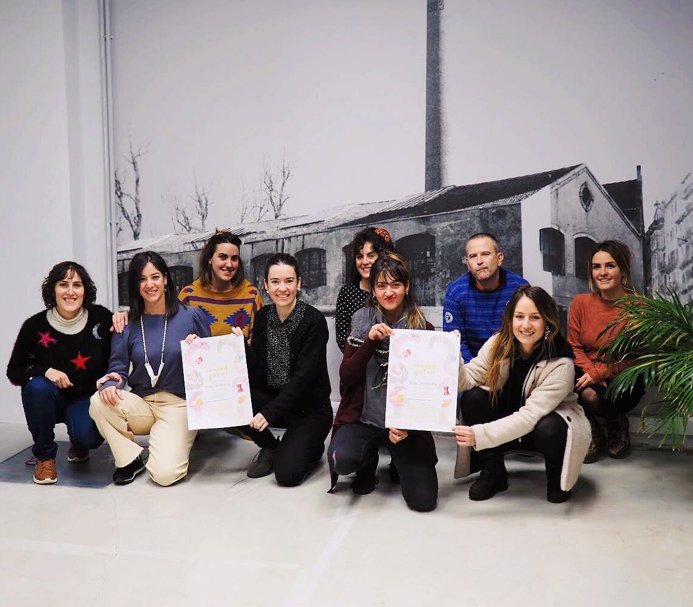 Dinagu emakume sortzaileen kolektiboak ‘Nomadak Gaitun’ azoka antolatu du, Donostian