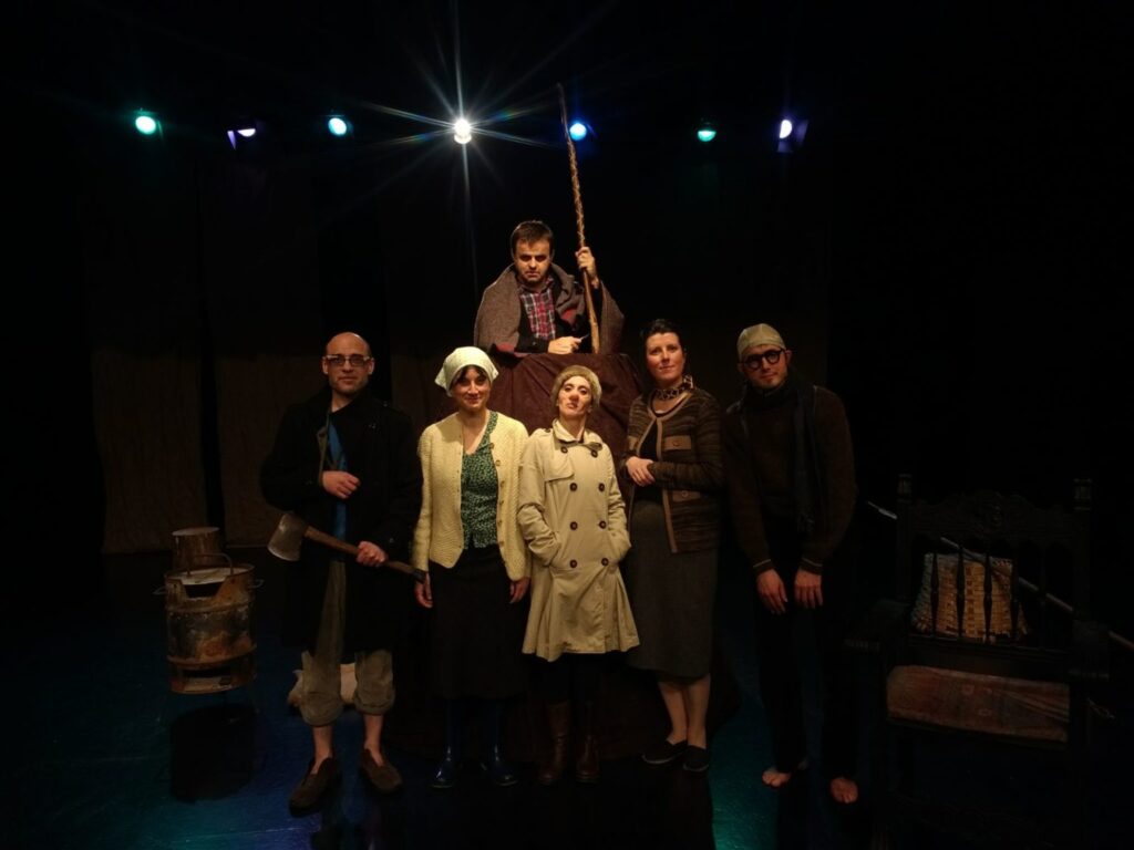 ‘Intxaurra’ antzezlanak jasoko du Arnasguneak antzerki sorkuntzarako beka