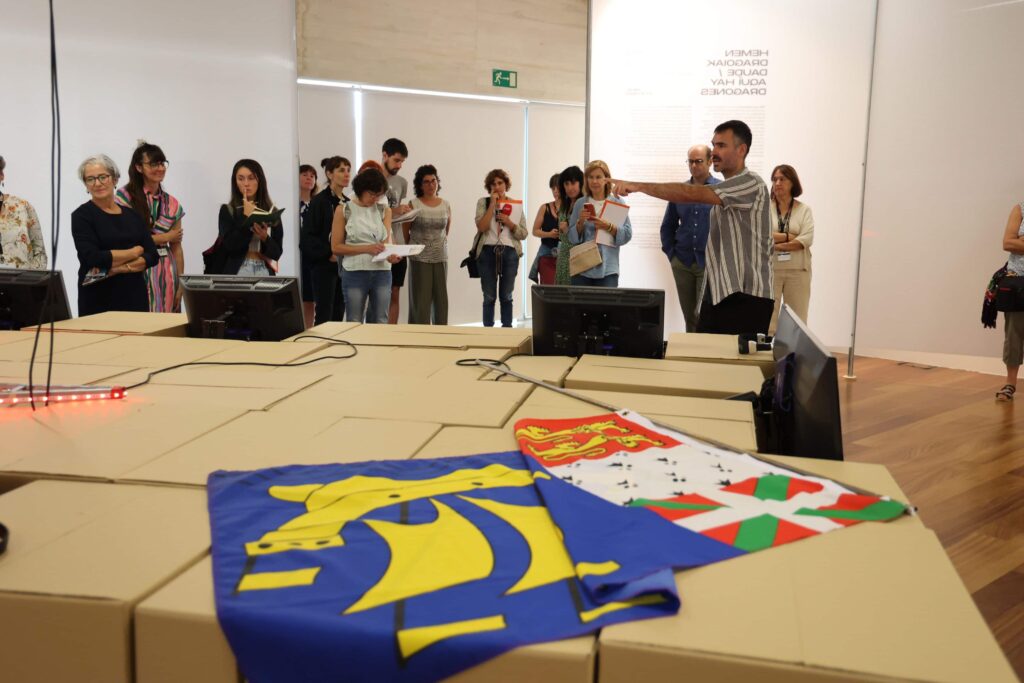 Mikel Otxotekoren ‘Hemen dragoiak daude’ erakusketarekin emango diote hasiera Artea abian proiektuaren edizio berriari