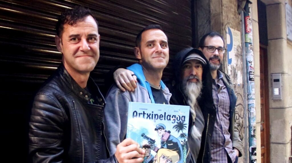 [Bideoa] Martin eta Xabier Etxeberria anaiek ‘Artxipelagoa’  podcastari komiki formatua eman diote