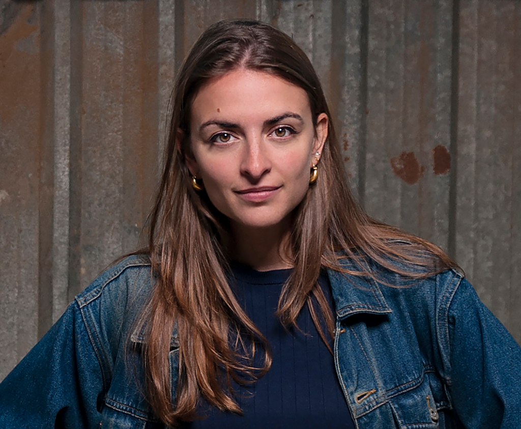 Irene Solaren ‘Begiak eman nizkinan eta ilunpeei behatu hien’ euskaratu du Joxean Elosegik