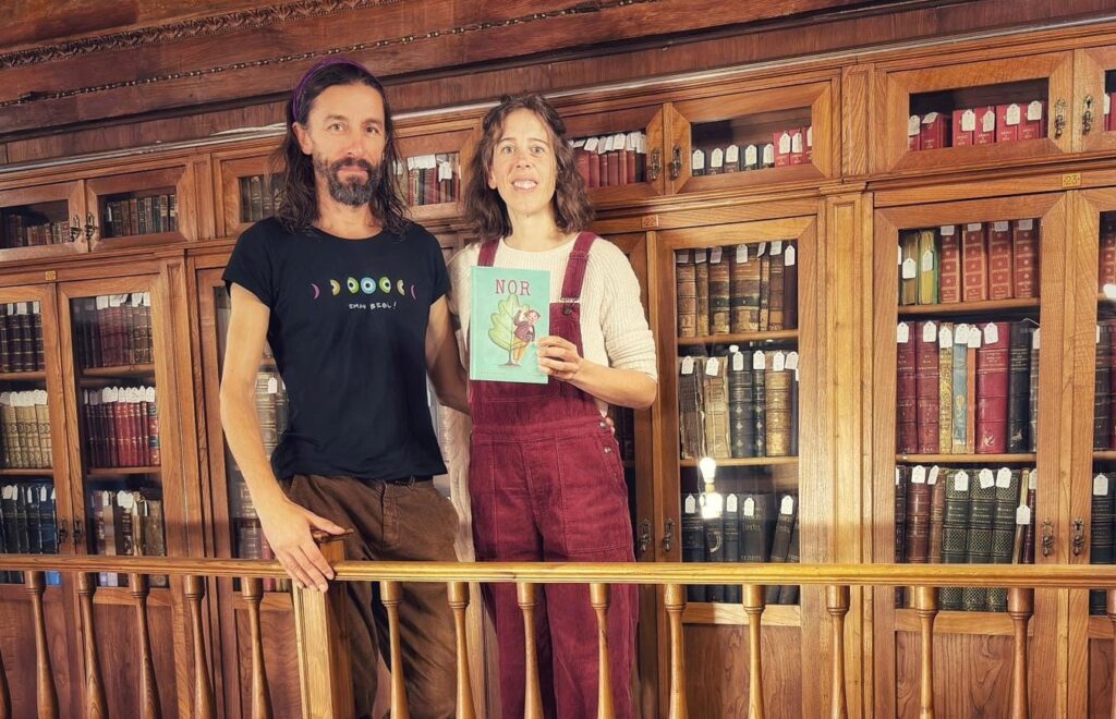 Nerabeei begira idatzitako ‘Nor’ eleberri ilustratua kalean da