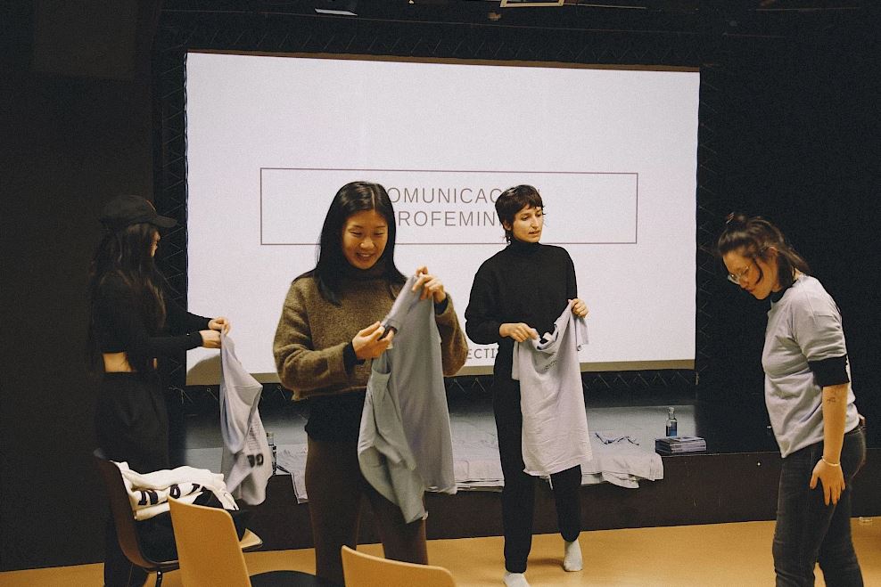 Gerriya lelopean, Feministaldia abian da Donostian