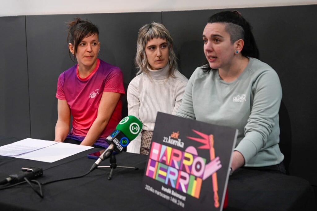 Administratiboki egoera irregularrean dauden pertsonentzat euskara ikasteko eskubidea aldarrikatu du AEK-k