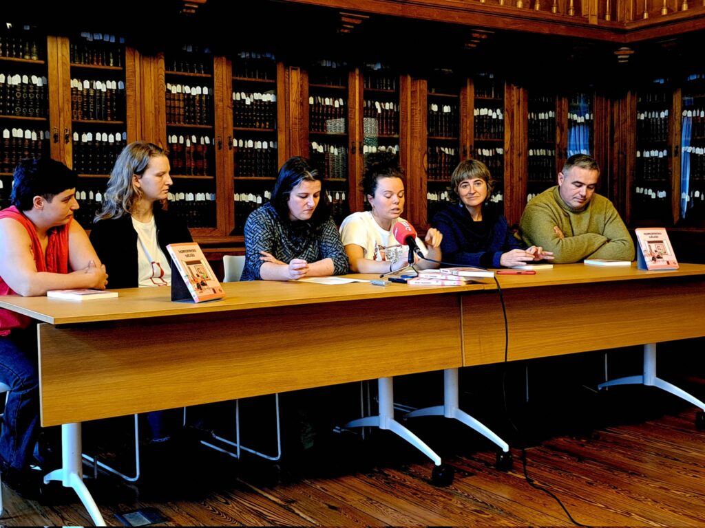 Geuretik Sortuak egitasmoarekin sortutako ‘Hamarreko bitxia’ liburua kalean da