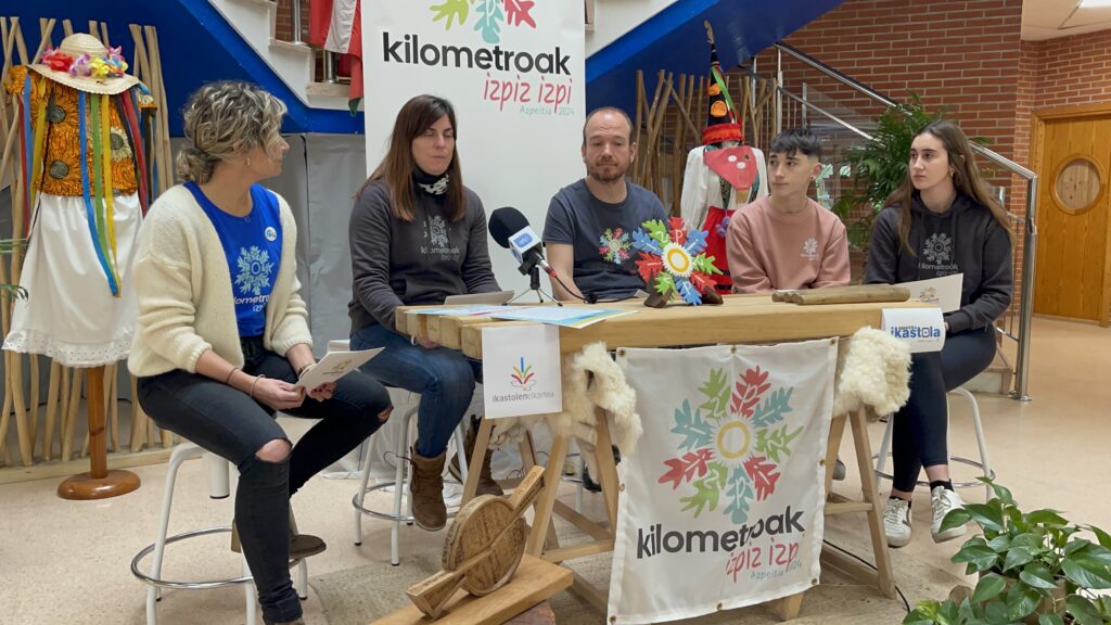 ‘Kultur izpiak’ programa aurkeztu dute Azpeitiko Ikasberri ikastolako ordezkariek
