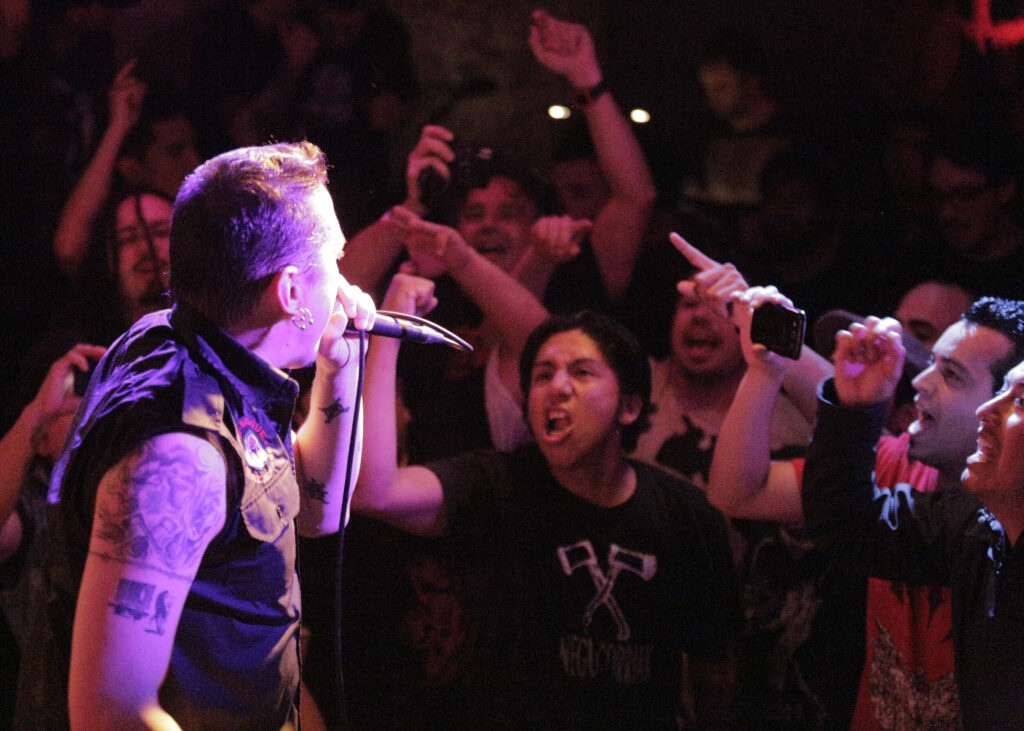 Fermin Muguruzak bere 40 urteko ibilbide musikala errepasatuko du Bilbon eskainiko duen kontzertuan