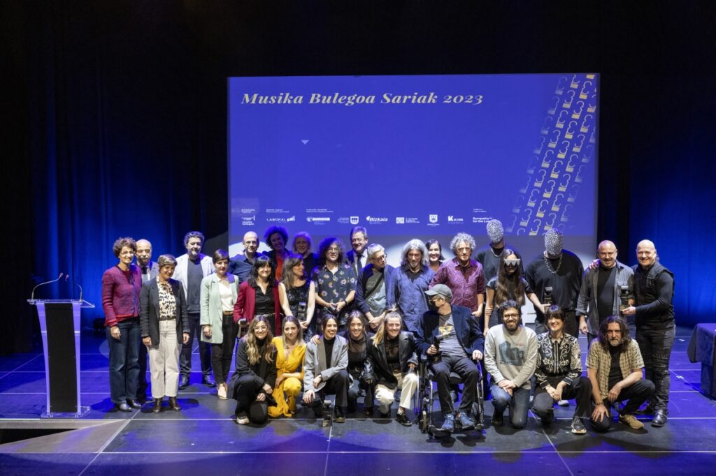 Aurrerantzean publikoak erabakiko du Musika Bulegoaren sarietako bat
