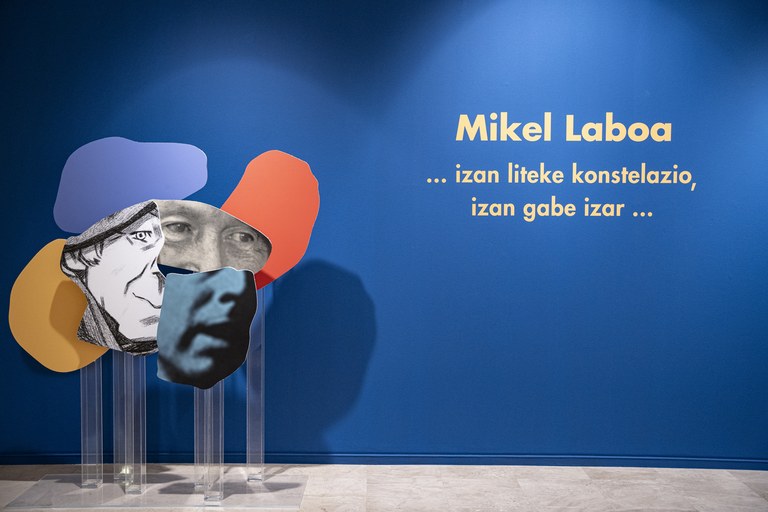 ‘Mikel Laboa izan liteke konstelazio, izan gabe izar…’ erakusketa Gasteizen paratu dute maiatzaren 16ra arte