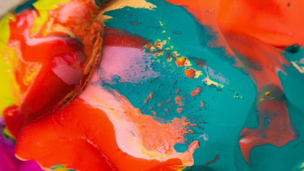 Maria Jerez artistak ‘Herri bat behar da mendi bat altxatzeko’ erakusketa sortu du ‘Situ-akzioak’ programarako, Donostian