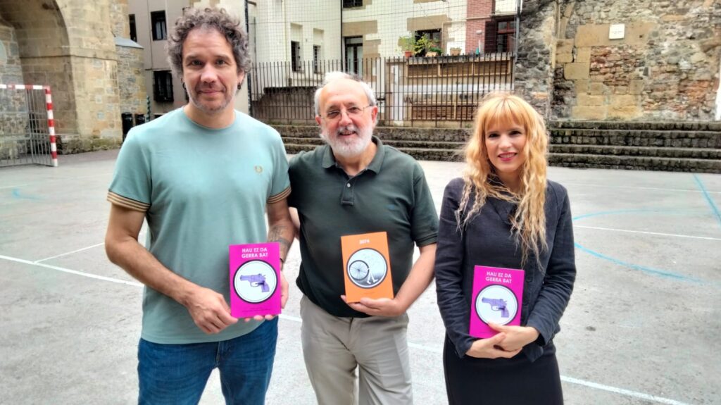 Mikel Ayllon eta Piszifaktoria Ideien Laborategiaren eta Pablo Barrioren antzezlanak Ganbila bilduman