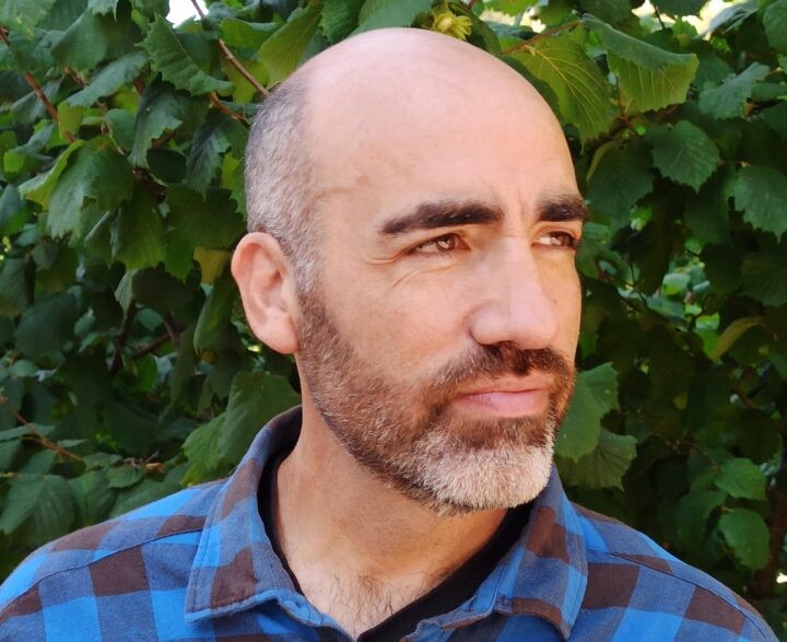 Ruben Ruizek idatzitako ‘Pellokeriak’ nobelak irabazi du Mikel Zarate haur literatura saria