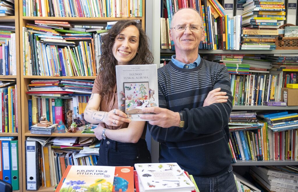 Album ilustratuak euskal literaturan izan duen garapena aztertzen duen liburua aurkeztu du EHUko LAIDA taldeak
