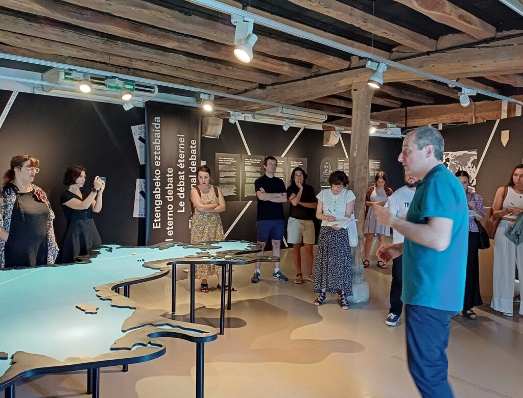 ‘Norena da itsasoa?’ erakusketa paratu dute Donostiako Itsas Museoan