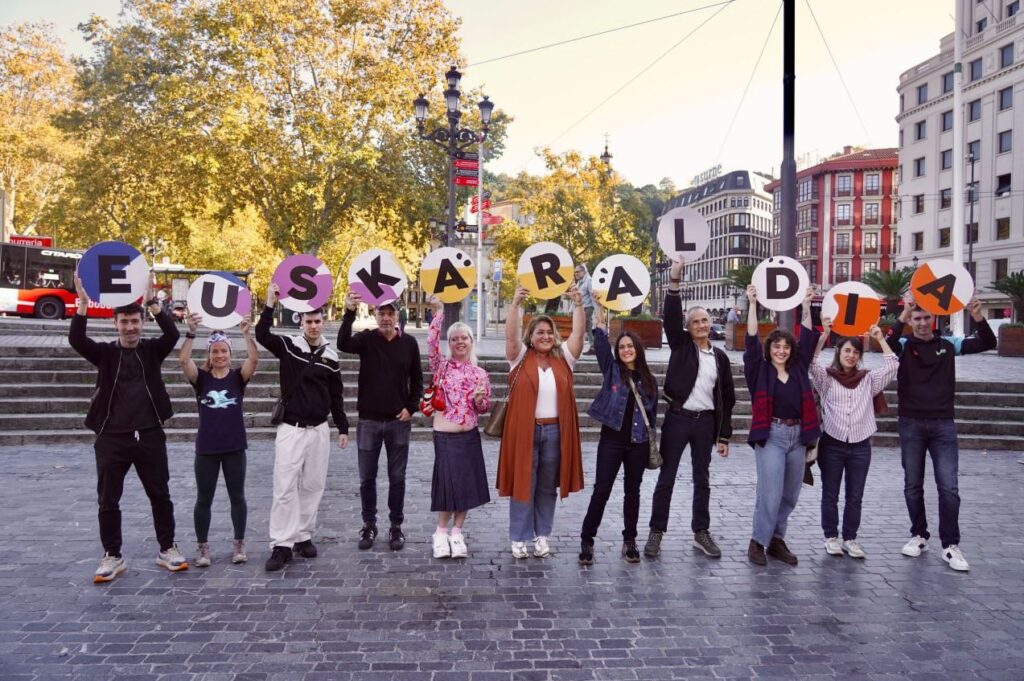 Euskaraldia badatorrela iragartzeko Gozaldia eguna antolatu dute hainbat herritan